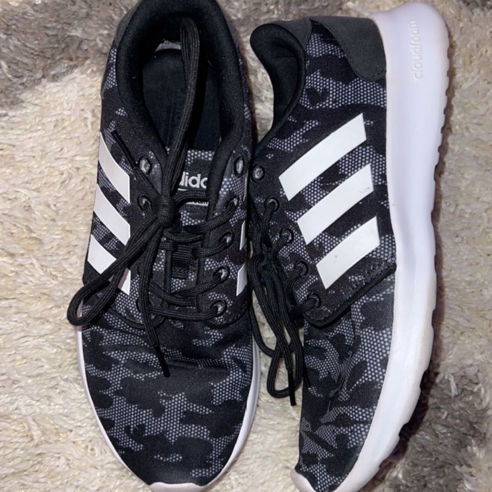Womens ADIDAS size 5